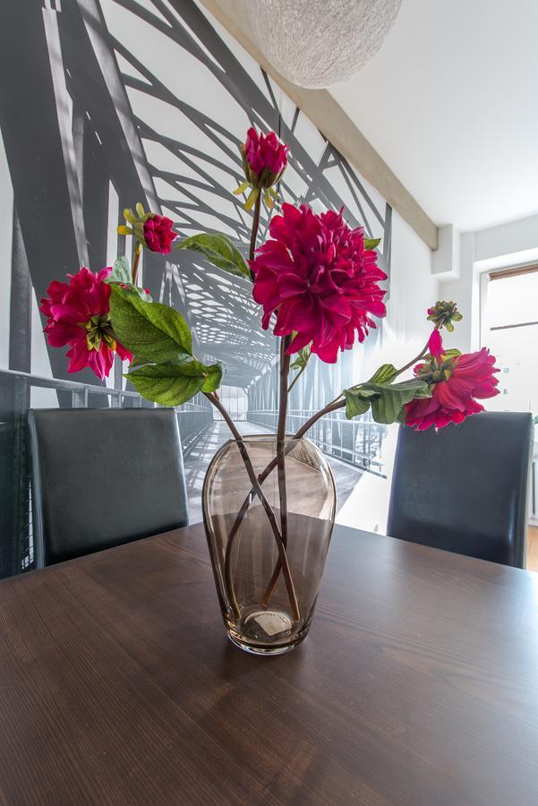 Chmielna 73 P&O Serviced Apartments وارسو المظهر الخارجي الصورة
